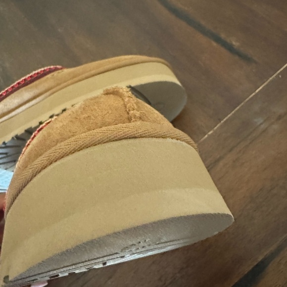 UGG Tazz Platform slipper - Picture 8 of 12